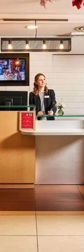 ibis Paris la Défense Esplanade，位于库尔布瓦的酒店