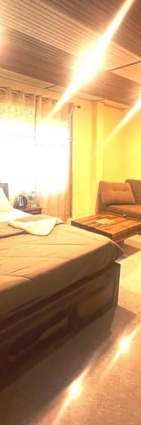 DRONA HILLS RESORTS，位于卡纳塔尔的酒店