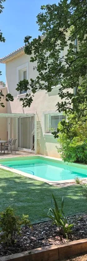 Les Jardins du Castelas - Domaine et Spas，位于尤尚的酒店