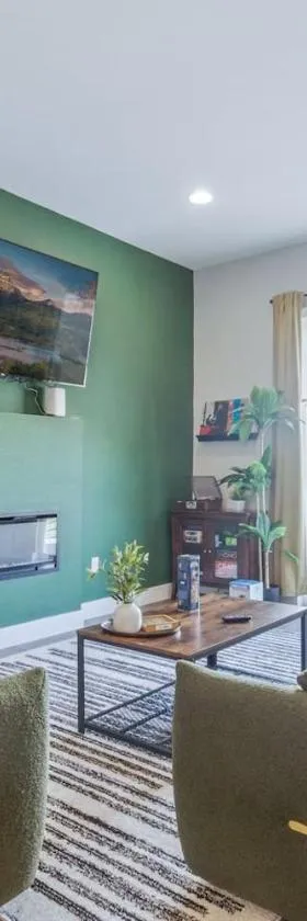 3br W King Bed, Sauna, Parking-6 Min To Olde Town，位于阿瓦达的酒店