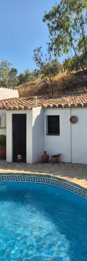 Los Establos，位于科尔梅纳尔的酒店