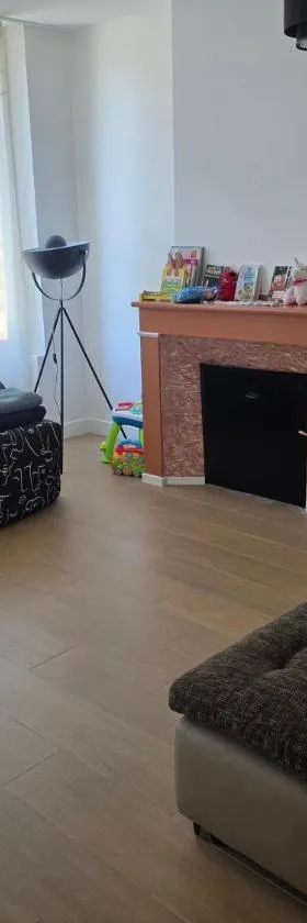 Appartement entier de 67 mettres carrés，位于艾克斯昂诺特的酒店