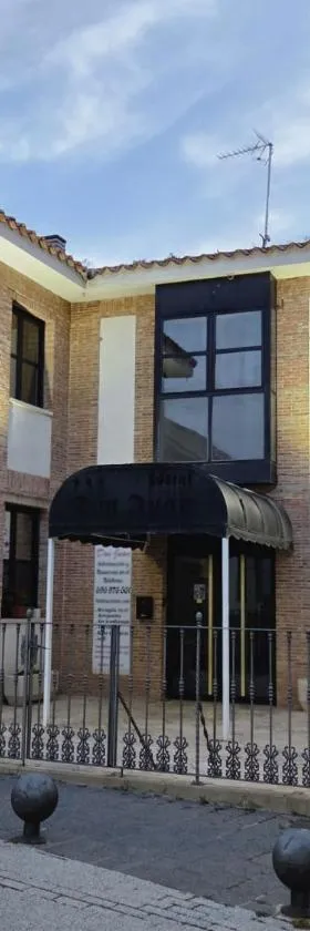 Hostal Don Juan，位于Meco的酒店