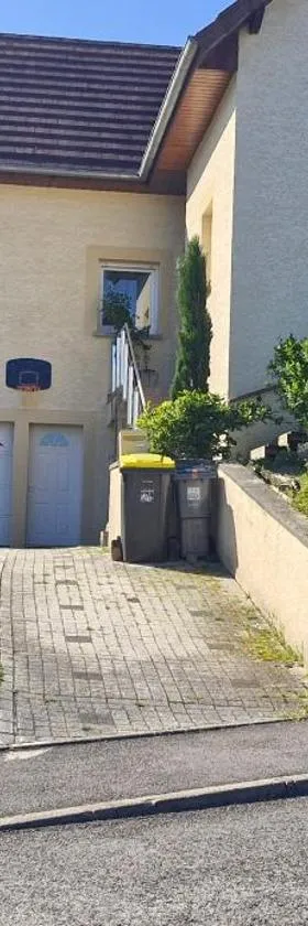 Hébergement Privé à Larnod，位于Larnod的酒店