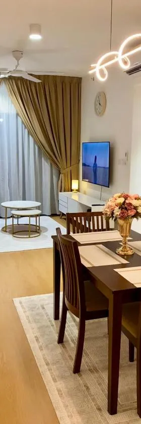 D'Myras Homestay Splash Mania, Gamuda Cove，位于万津的酒店