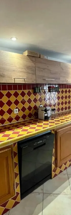 Vous viendrez vivre ici , 3 pièces châtaignier garage à moto，位于里耶的酒店