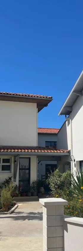 Hôtel La Pinède，位于滨海苏拉克的酒店