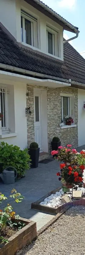 Chambres d'hôtes des Bruyères，位于Collemiers的酒店