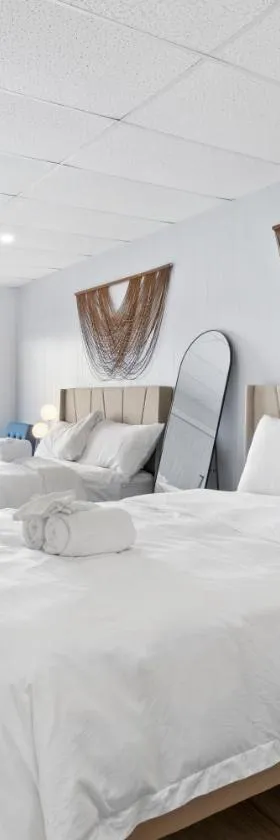 Showboat Hotel，位于Himrod的酒店