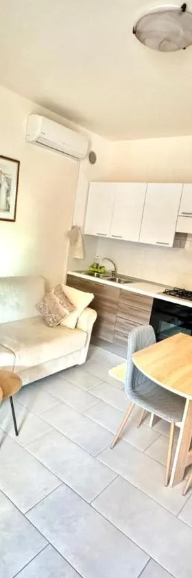 Apartments ENA near Rovinj，位于Šorići的酒店