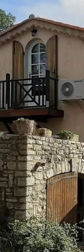 Au bonheur de provence，位于勒米伊的酒店