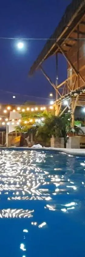HotelCascol，位于洛佩斯港的酒店