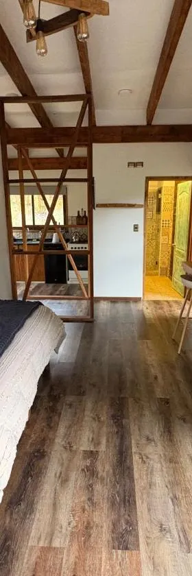 cabaña con tinaja en viña narbona wines，位于基约塔的酒店