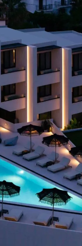 Nimfi Suites，位于斯基亚索斯镇的酒店