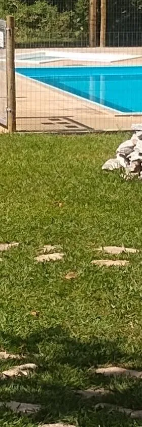 JACARANDÁ Chalés com piscina em São José da Serra MG，位于雅博蒂卡图巴斯的酒店