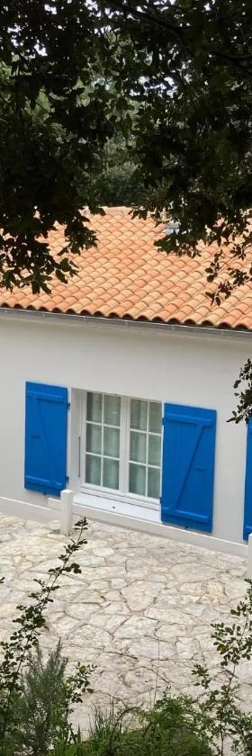Maison 100 m2 plein pied pour 6 personnes 300 m de la plage，位于Chaucre的酒店