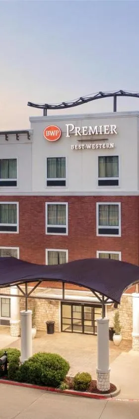 蔡斯皇冠套房贝斯特韦斯特尊贵酒店，位于丹顿的酒店