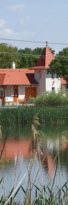 Nagybajcsi Körtefa Vendégház，位于Nagybajcs的酒店