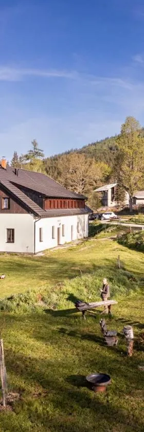 Dvůr Lískový vrch，位于斯特拉日尼的酒店