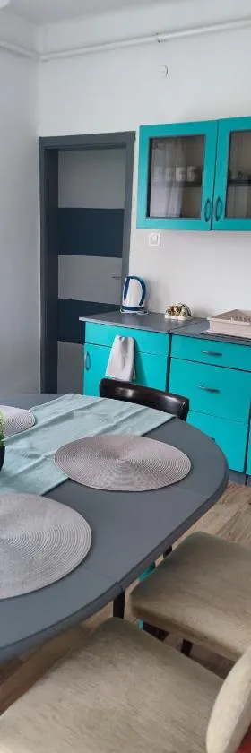 Kossuth Apartman，位于Hidasnémeti的酒店
