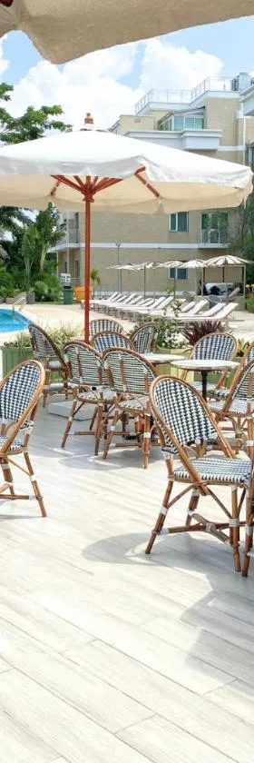 Pefaco Hotel Maya Maya，位于布拉柴维尔的酒店