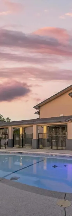 贝斯特韦斯特羚羊酒店 ，位于雷德布拉夫的酒店