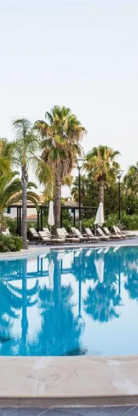 Wyndham Grand Algarve，位于金塔湖的酒店