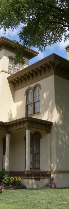 The Pepin Mansion B&B on Mansion Row - 10 min to start of the Bourbon Trail，位于新奥尔巴尼的酒店