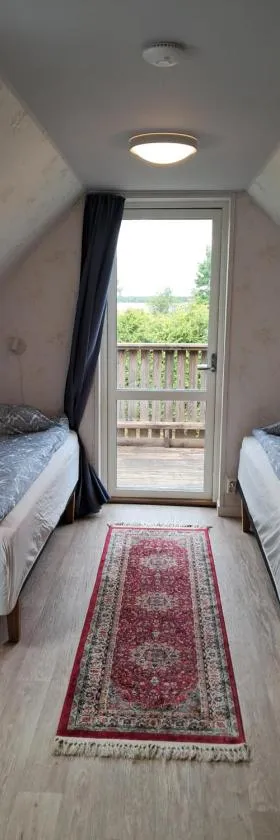Albertsgårdens Bed & Breakfast i Norra Häljaröd，位于Farhult的酒店