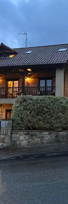 Hospedería rural Santa Cruz，位于Socobio的酒店