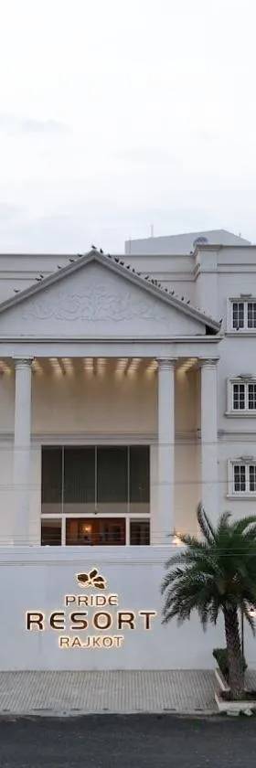 Pride Resort, Rajkot，位于拉杰果德的酒店