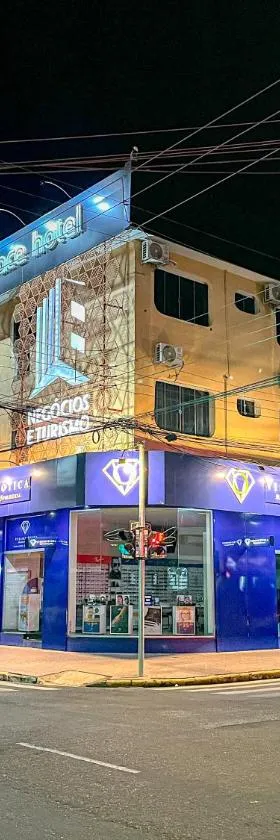 灏景湾皇宫酒店，位于巴拉-杜加萨斯的酒店