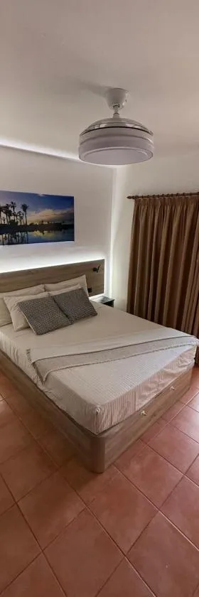 Apartamento Alta Mar en Oasis Tenerife Sur，位于圣胡安海滩的酒店