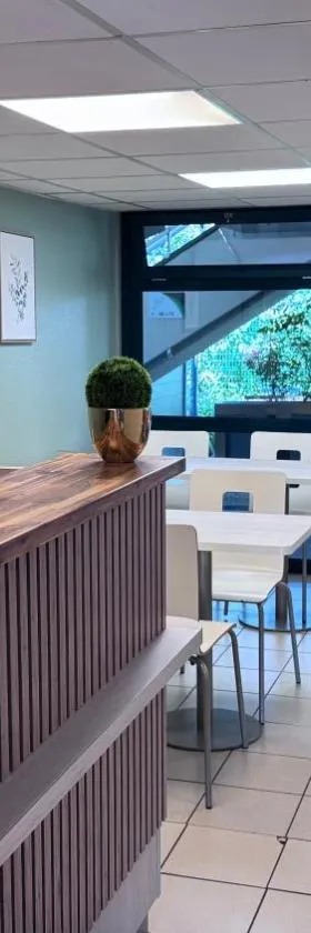 HOTEL Eco Green，位于坎佩尔的酒店
