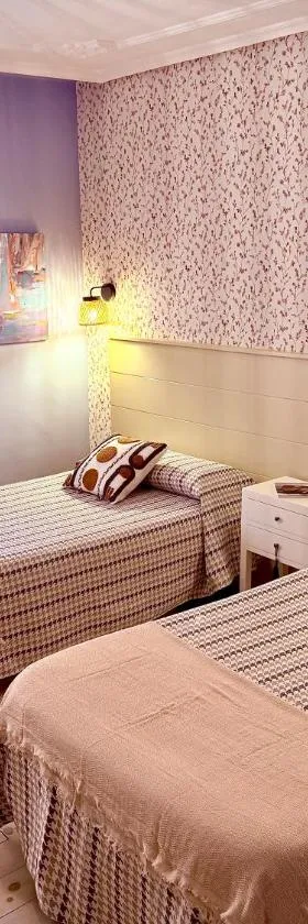 Hostal Boutique Puerta del Sol，位于托雷拉韦加的酒店