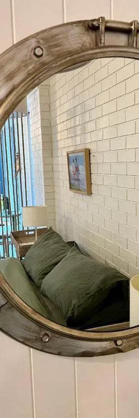 Coastal Drift - One - Small Dog Friendly，位于伊鲁卡的酒店