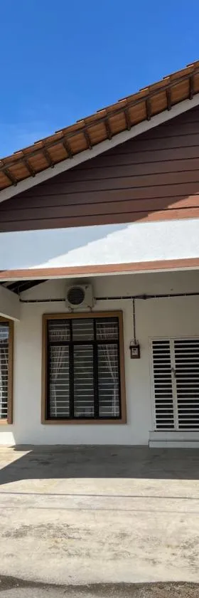 Rumah Armand Masjid Tanah Ria 3 , 4BR Fully Aircond Masjid Tanah Melaka，位于马日丹那的酒店