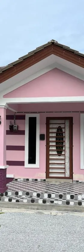 Homestay Armand Pengkalan Balak Melaka，位于马日丹那的酒店
