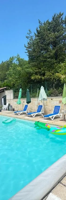 Lacoume Saint Jacques，位于欧什的酒店