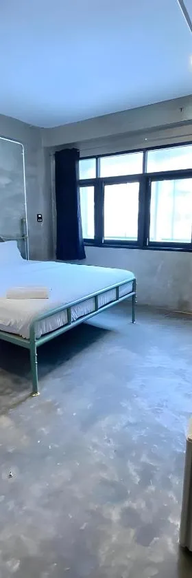 X GO INN BTS Ari Bangkok - โกอินอารีย์，位于Sathani Sam Sen的酒店