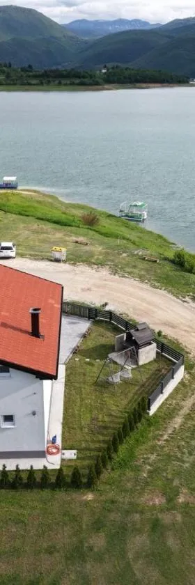 Vikendica Bošnjak，位于Prozor的酒店