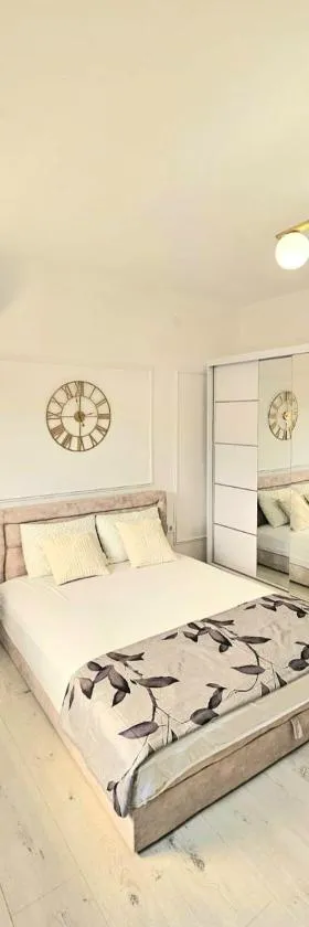 Apartmani Una Igalo，位于伊加洛的酒店