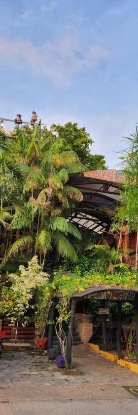 Hotel Cabaña Guainiana，位于Inírida的酒店