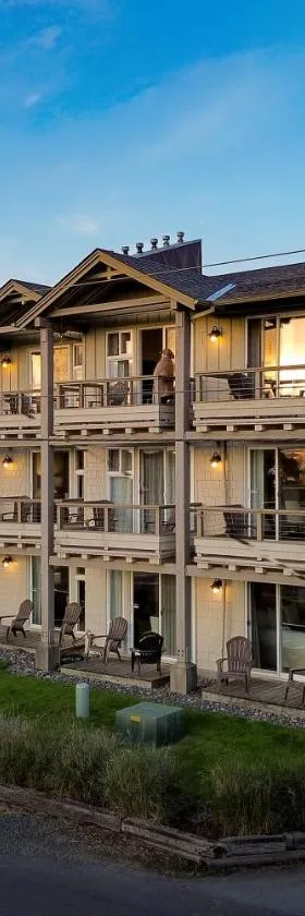 威赛德旅馆，位于卡农海滩的酒店