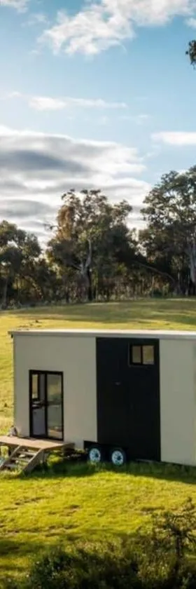 Sithuri Tiny House by Tiny Away，位于Windeyer的酒店