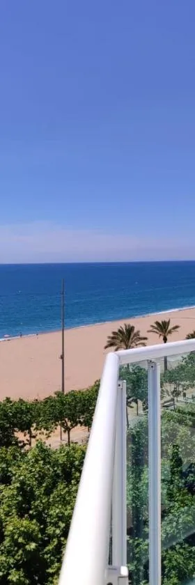 Hotel Calella by Beatriz Hoteles，位于卡里拉的酒店