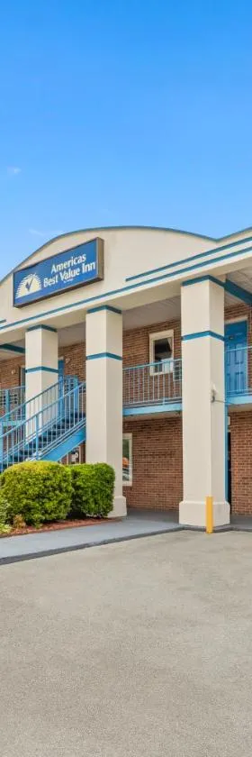 Americas Best Value Inn - Roxboro，位于Roxboro的酒店