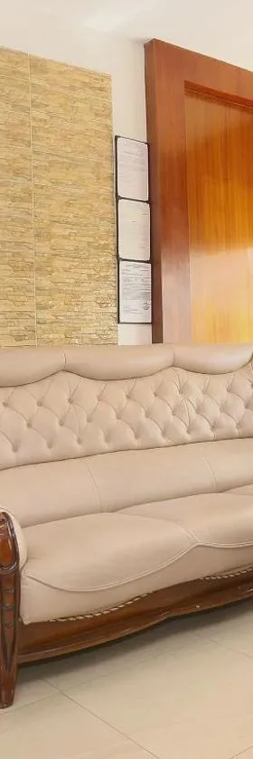 Super Townhouse Dona Castle，位于奎隆的酒店