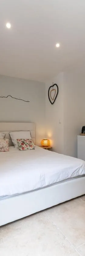 La Chambre de Mijeane，位于热姆诺的酒店