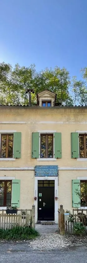 Maison Eclusière le Coup de Pompe，位于Meilhan-sur-Garonne的酒店